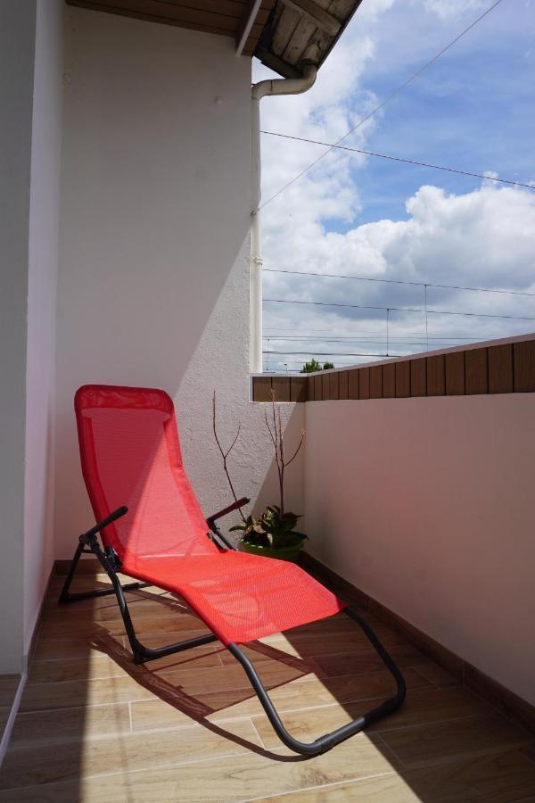 Appart Chic & Moderne Avec Balcon 永河畔拉罗什 外观 照片